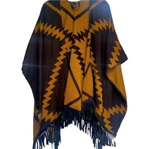 Mixit Aztec Print BOHO Tribal Geometric Brown Tan Blanket Scarf Poncho